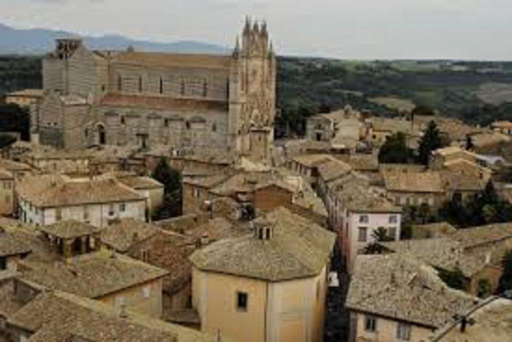 Hotel Valentino Centro Storico Orvieto Exteriör bild